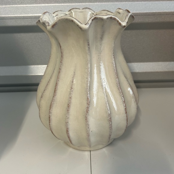 16” Pleated Ceramic Vase Sour Cream Scalloper Viral Hearth & Hand™ with Magnolia - Picture 5 of 9